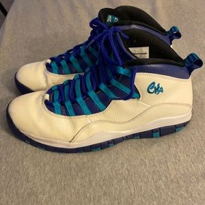 Jordan 10 retro “ Charlotte “ (2016)